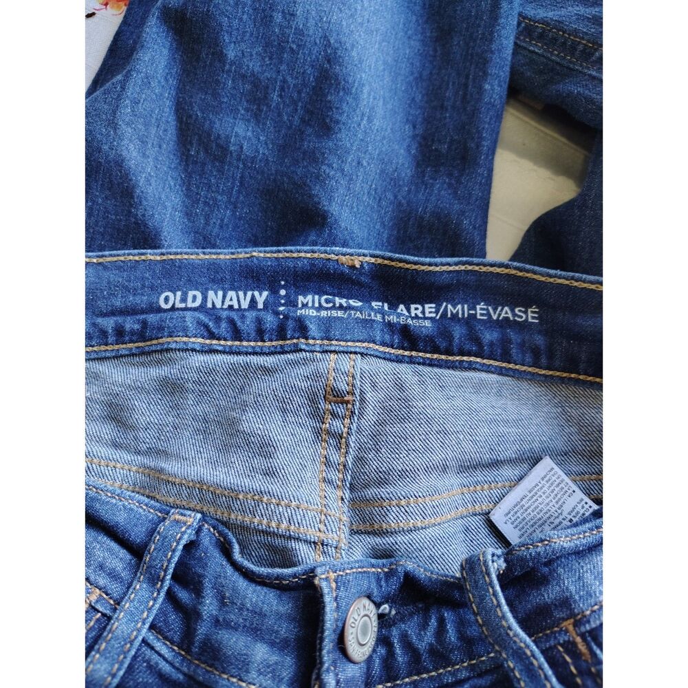Old Navy Micro Flare Jeans Women's Size 2 Mid Rise Stretch Blue Denim Bootcut - Picture 5 of 6